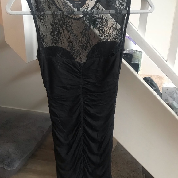 Guess dress - beautiful lace top - Picture 3 of 4